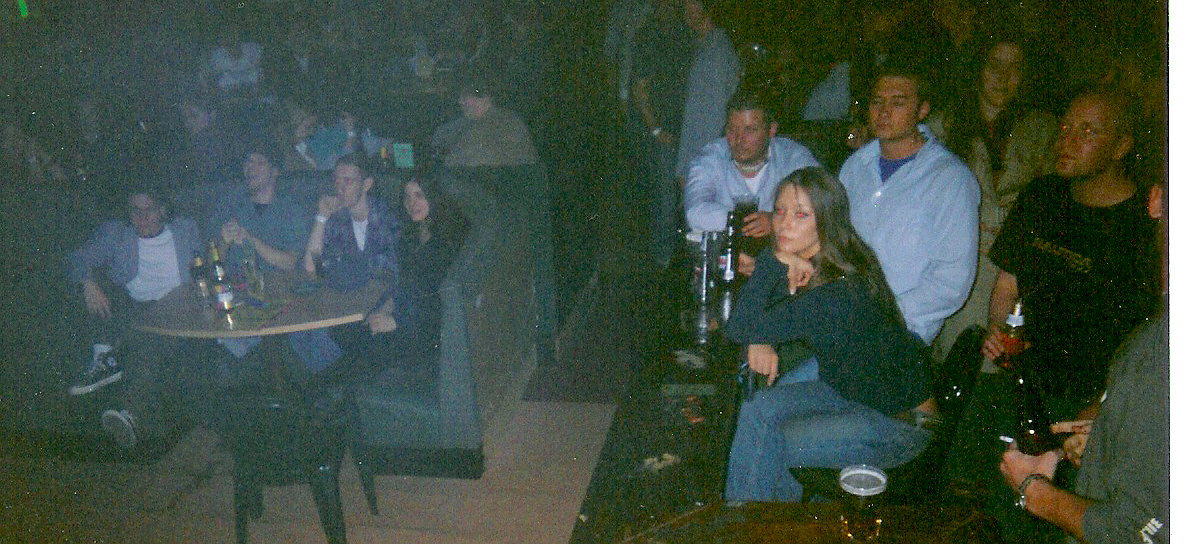 b204crowd.jpg